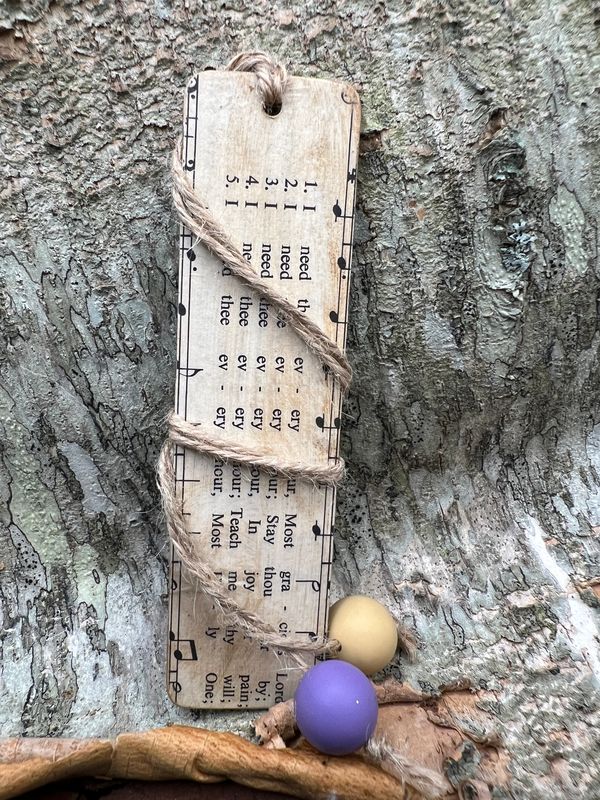 Hymn Wooden Bookmark with beads
