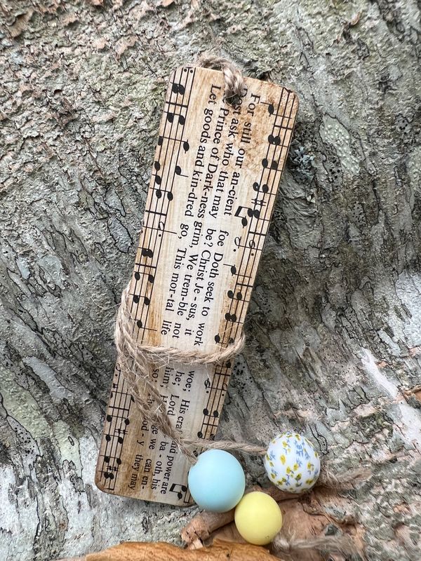 Hymn Wooden Bookmark with beads