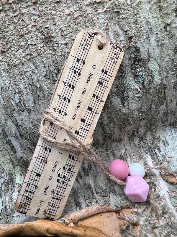 Hymn Wooden Bookmark with beads