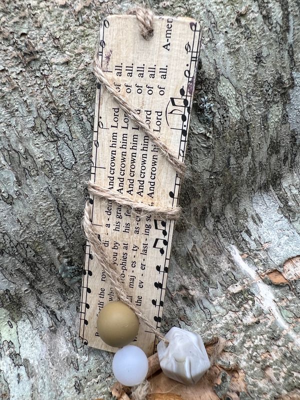 Hymn Wooden Bookmark with beads