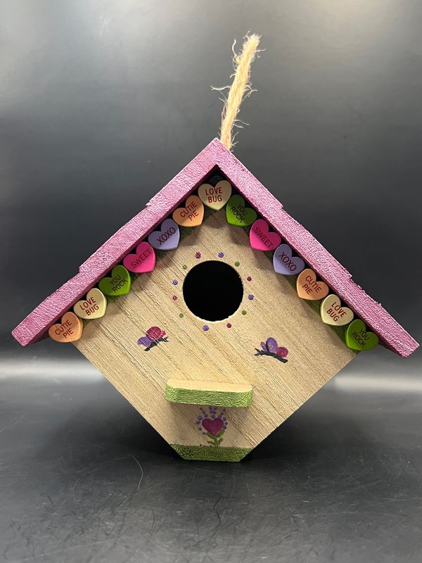 Sweet Little Birdie Love Shack