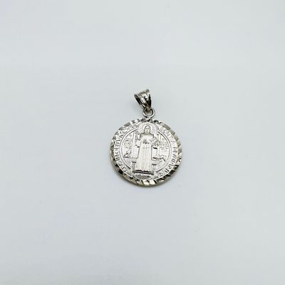 Medalla San Benito oro blanco 14k