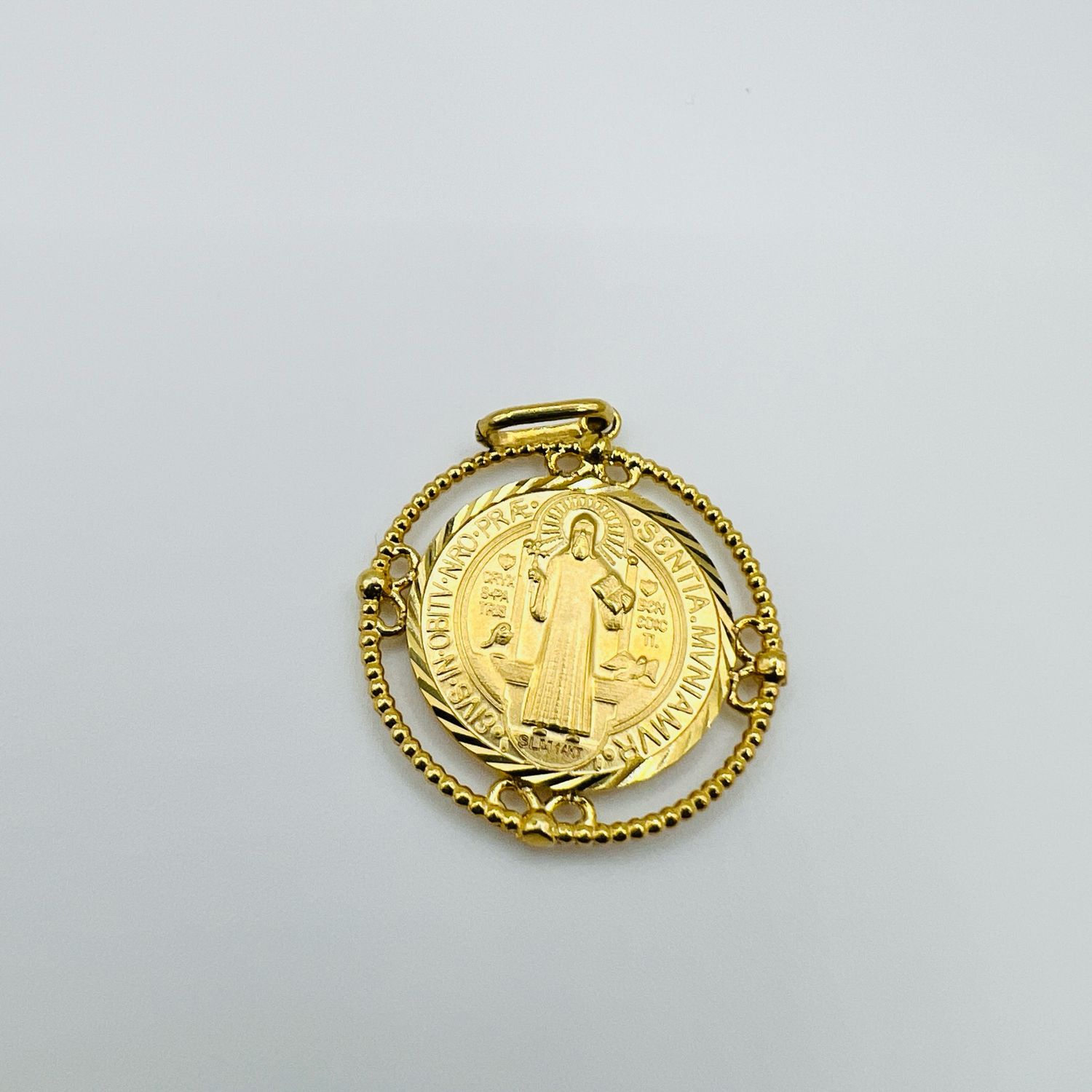Medalla San benito grande 14k