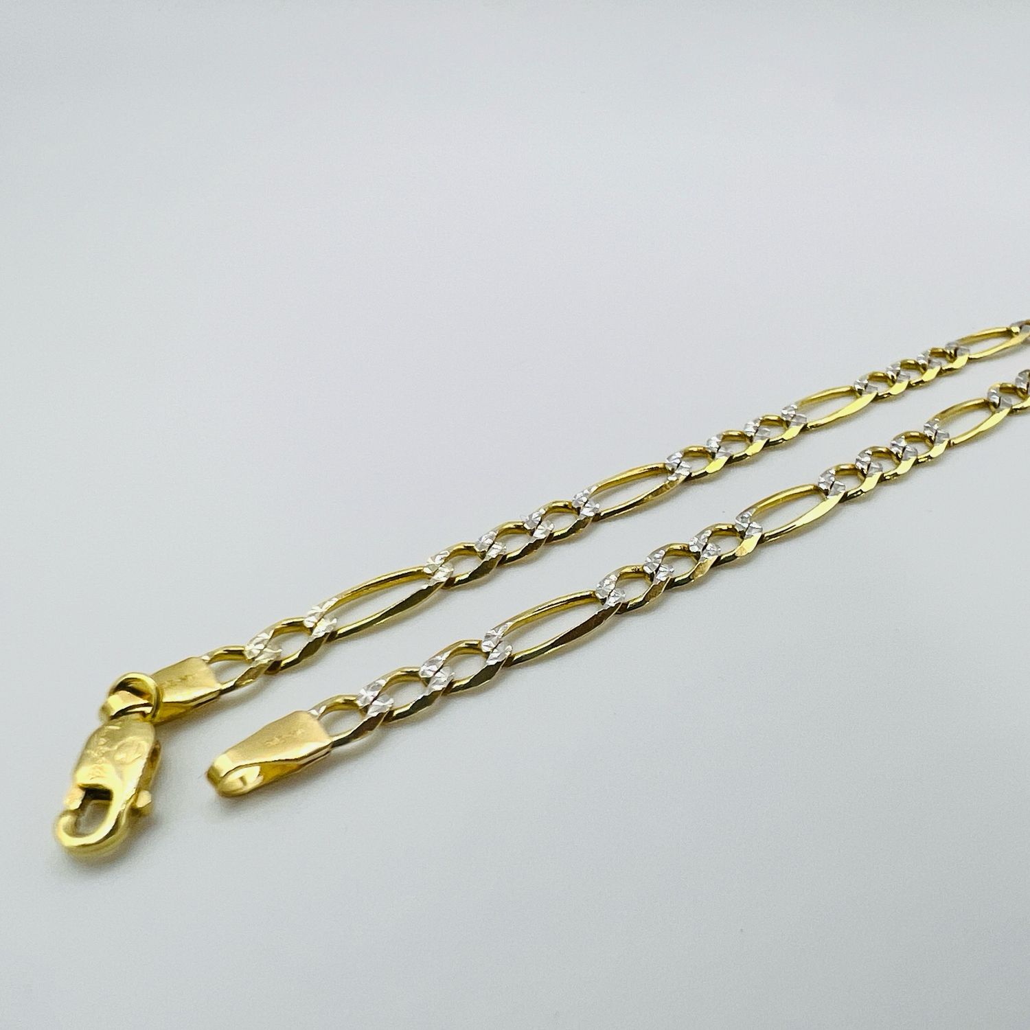 Pulsera Cartier diamantado 14k