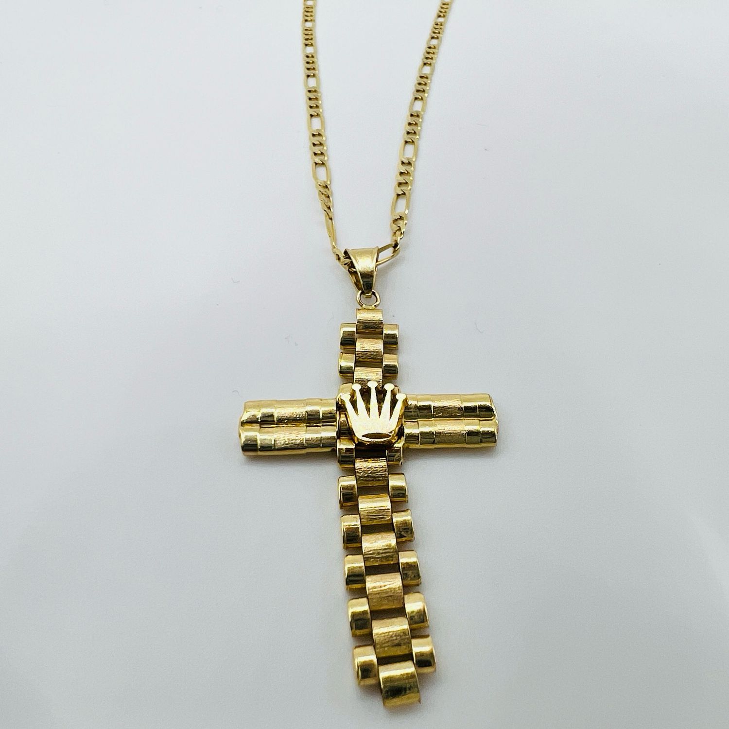 Cruz Rolex 14k