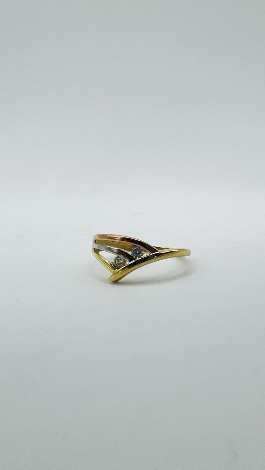 Anillo tipo alianza 10k
