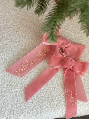 Aksominis personalizuotas kaspinas/žaisliukas eglutei - Kalėdų aksomas