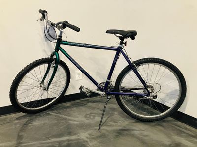 USED AS IS - Trek Singletrack 930