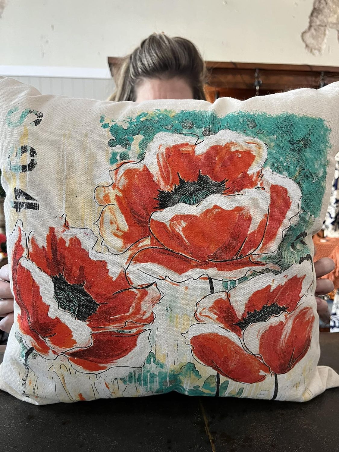 Poppy Large Pillow Martin Confidence 1818