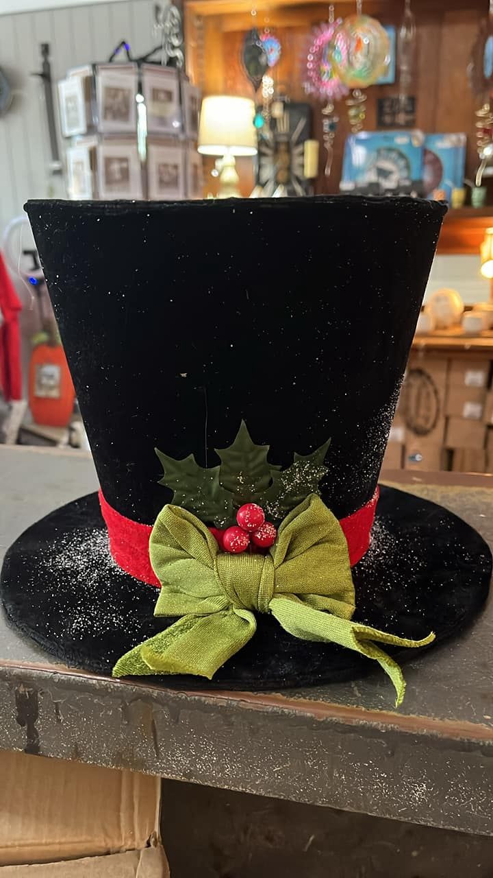 7.25&quot; Glitter Black Snow Top Hat