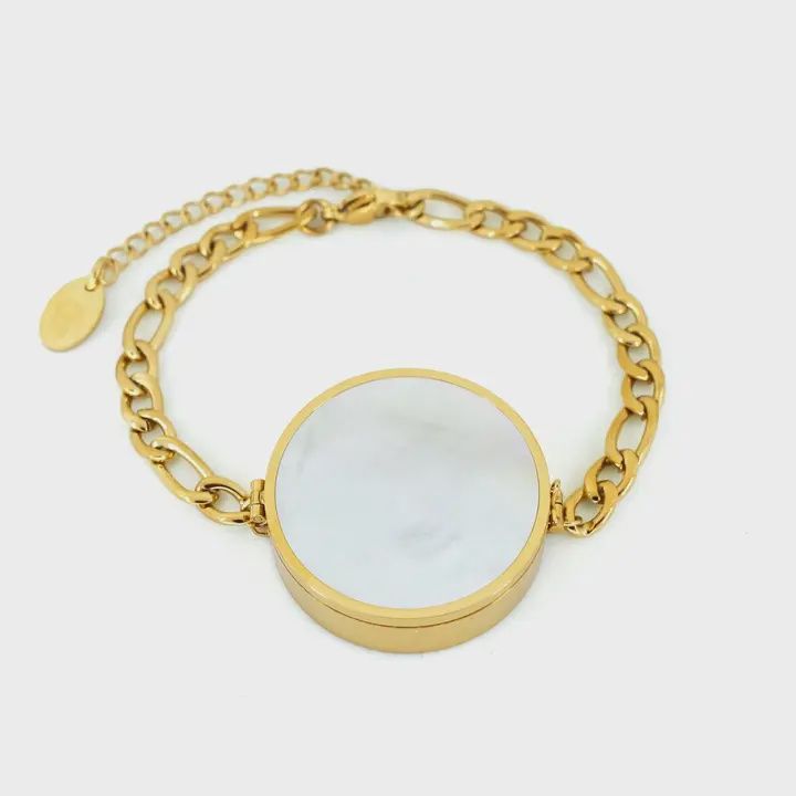 Mother of Pearl Lip Balm 14K Gold Chain Bracelet