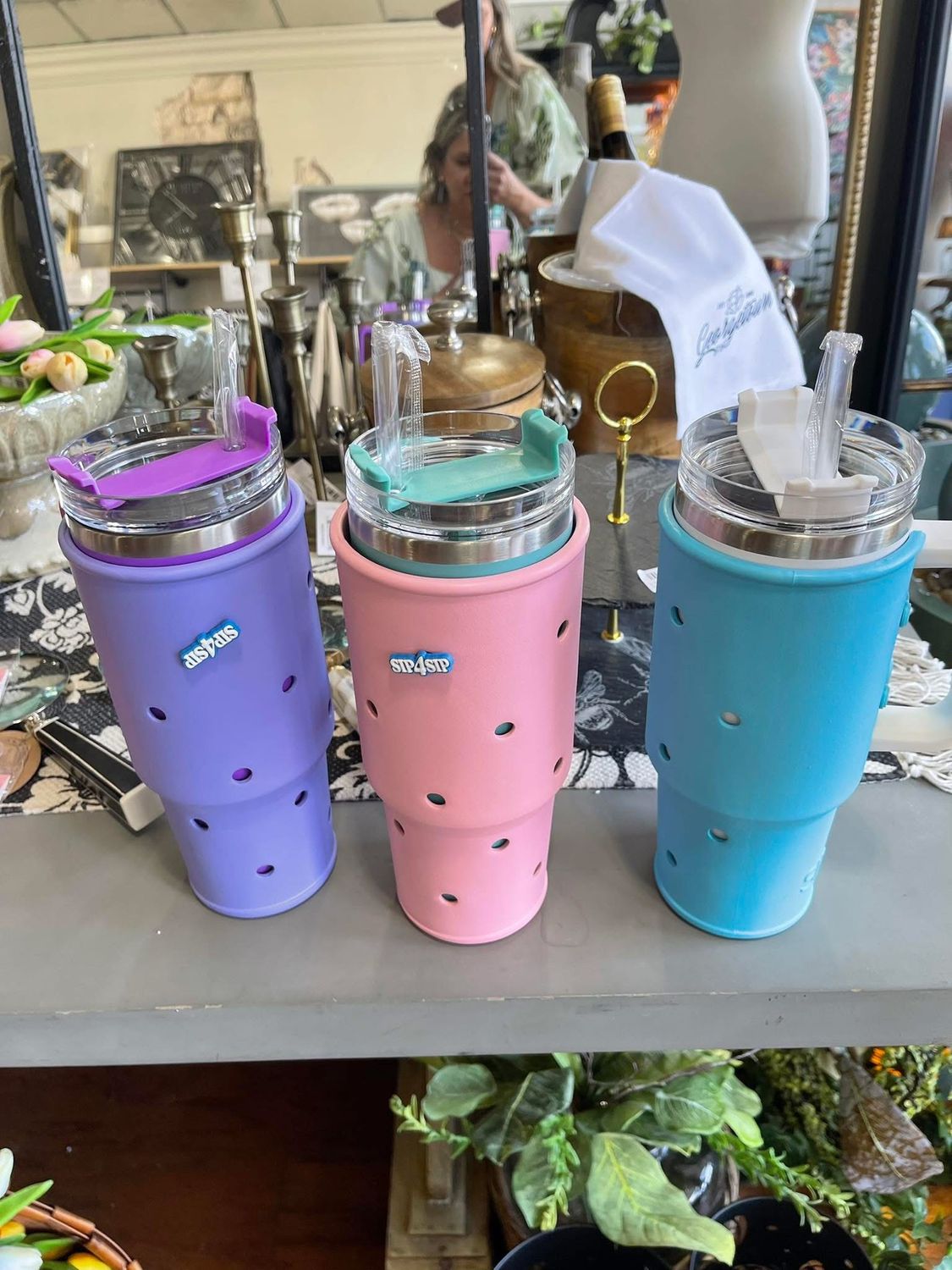 Tumbler Croc Sleeve