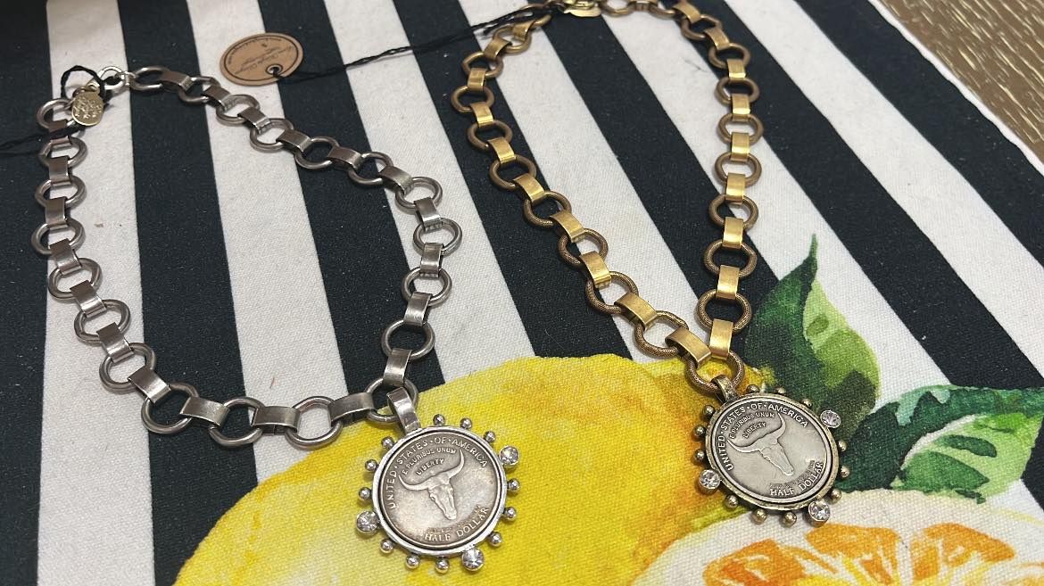 Longhorn Coin Circle Chain Necklace