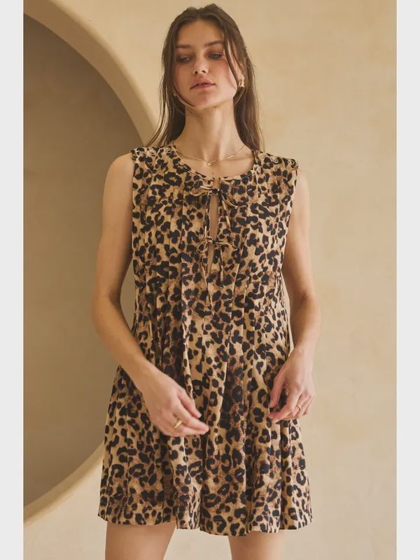 Leopard Printed Sleeveless Pleated Romper