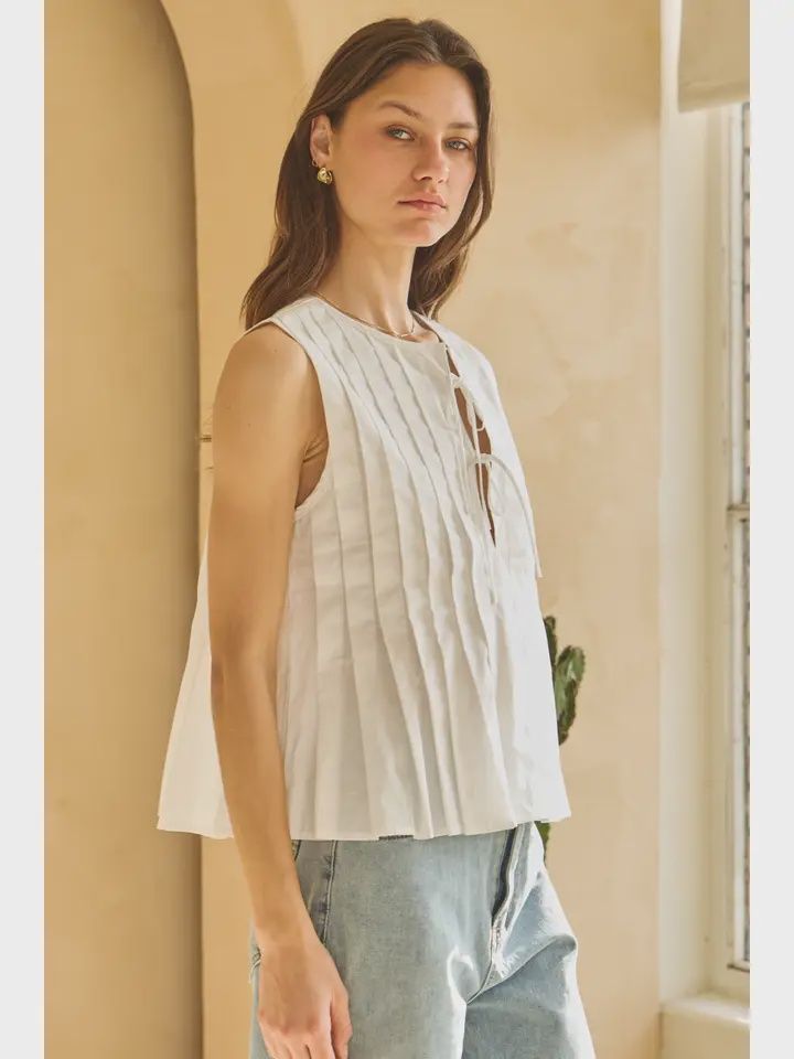 Poplin Pleated Sleeveless Top
