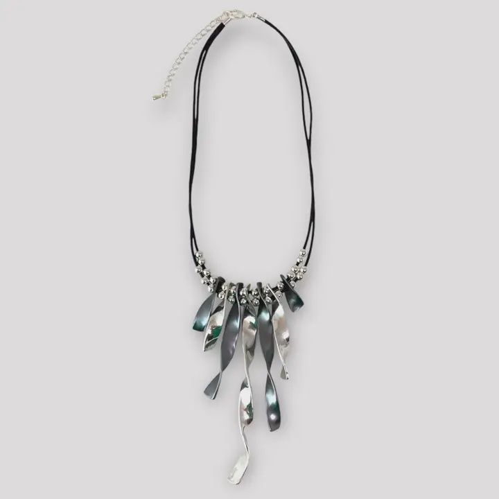 Twisted Mix Metal Necklace