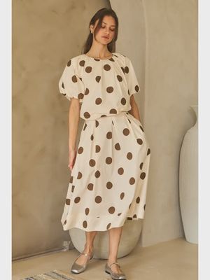 High Waisted A-Line Midi Skirt w. Bold Polka Dots &amp; Pleated Front