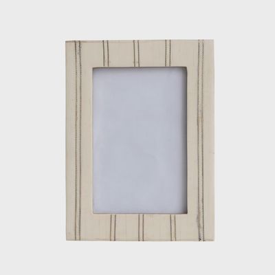 Cream Resin Photo Frame w/ Metal Inlay