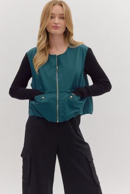 Sleek Sleeveless Zip-Up Vest