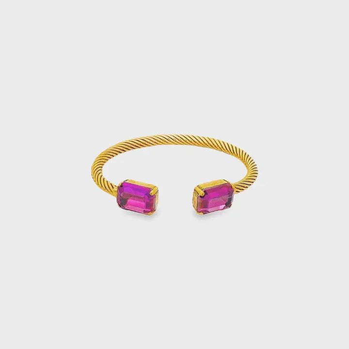 Charlotte Cuffs in Rectangle in Candy Crush