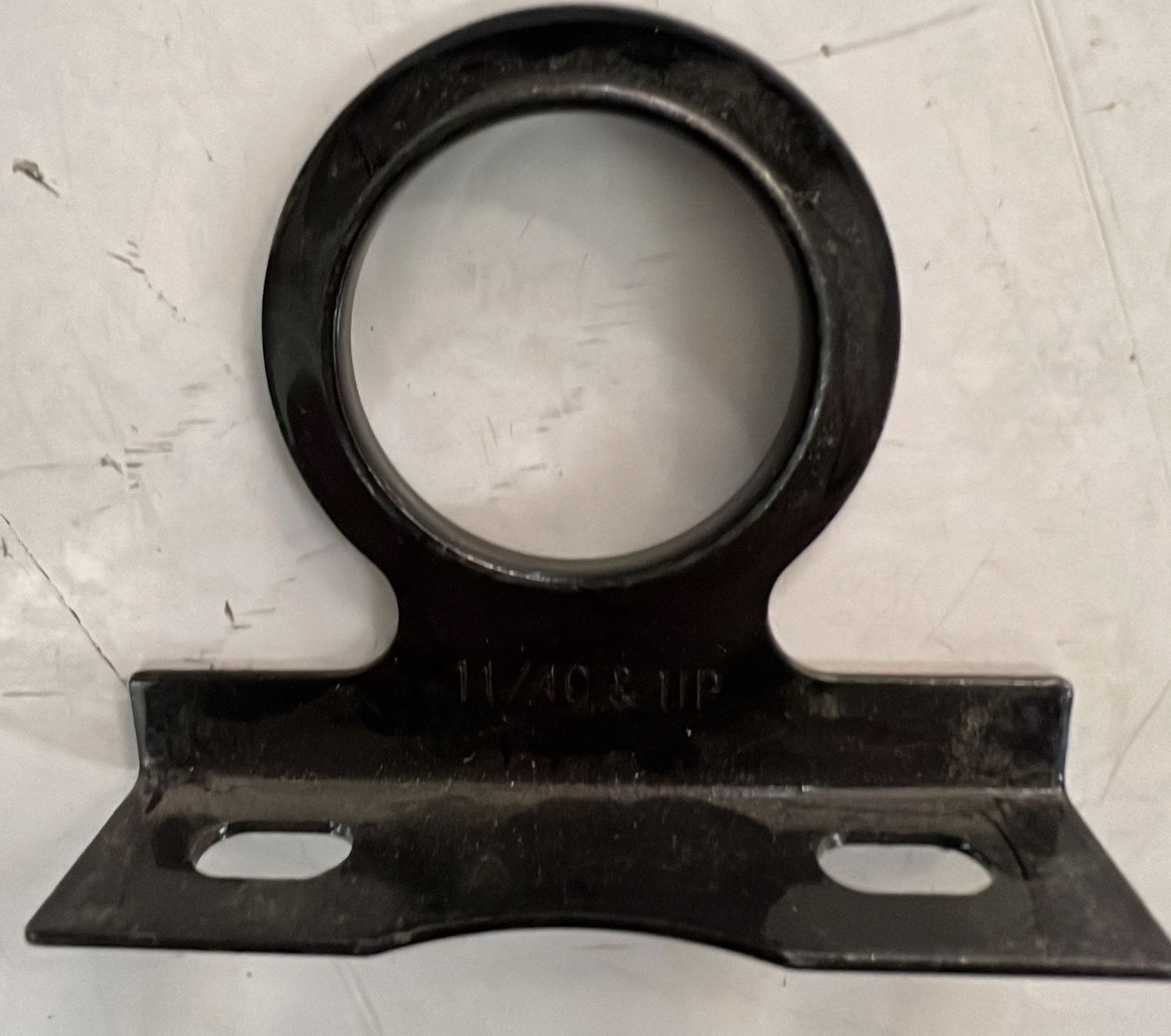 PIPE STAY 2 IPS SHORT