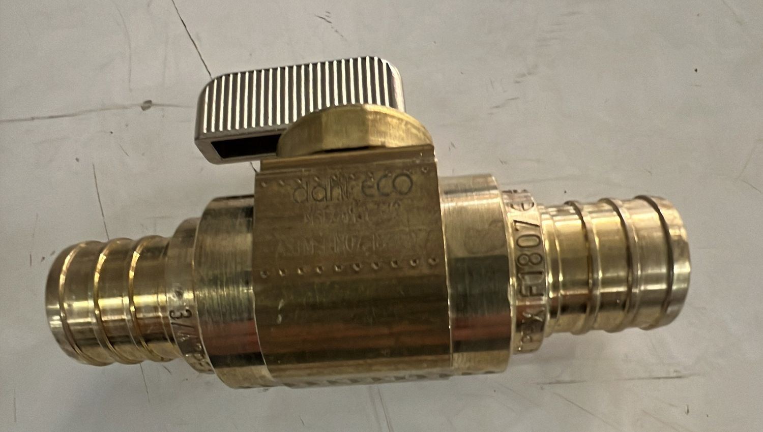 "PEX CRIMP BALL VALVE 1"""