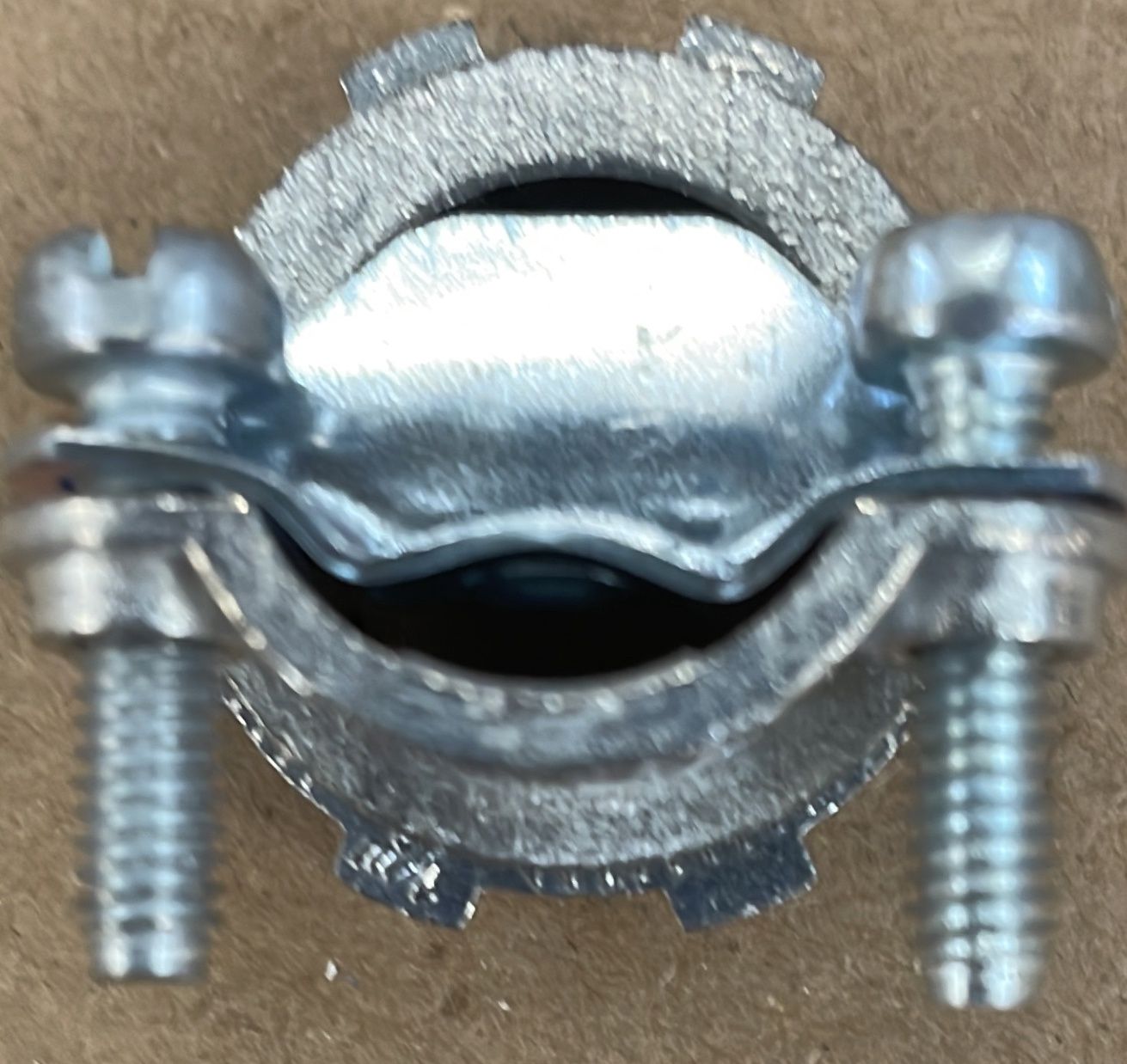 804 TWO SCREW CONN COMMANDER 1/2"