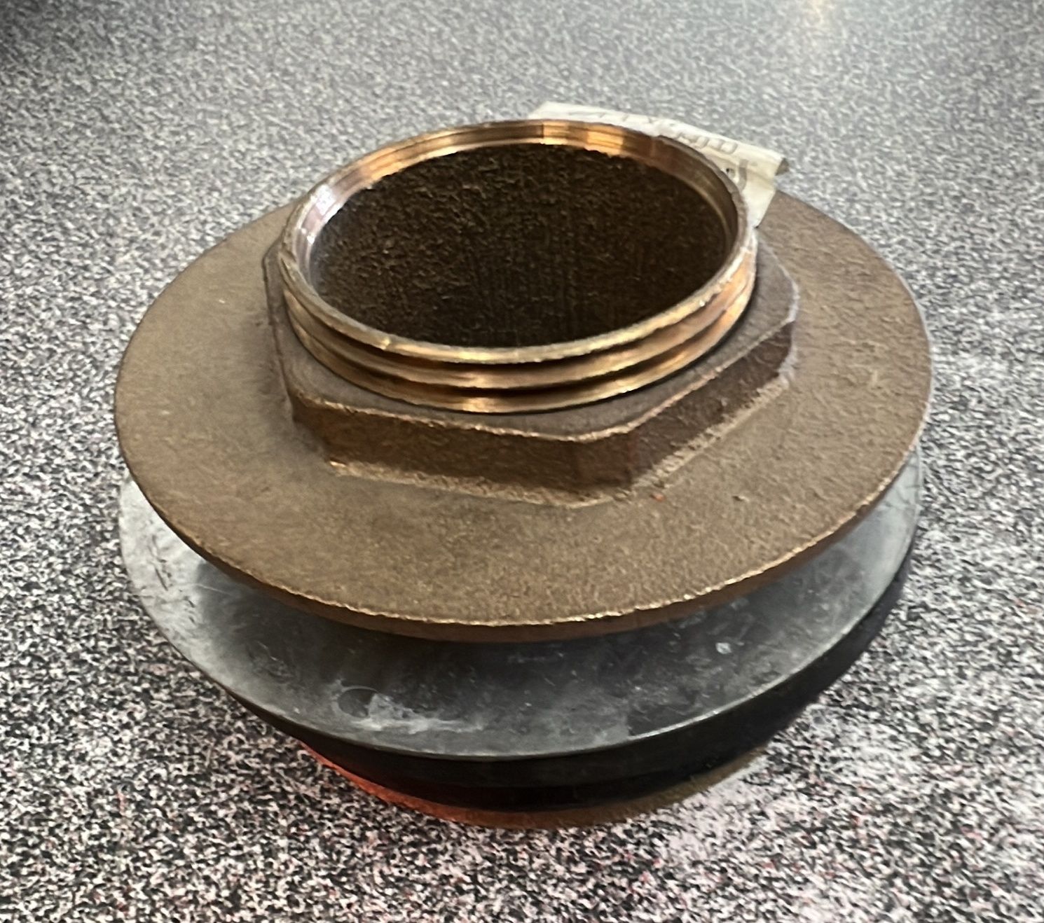 14-1305 CLOSET SPUD BRASS 11/2