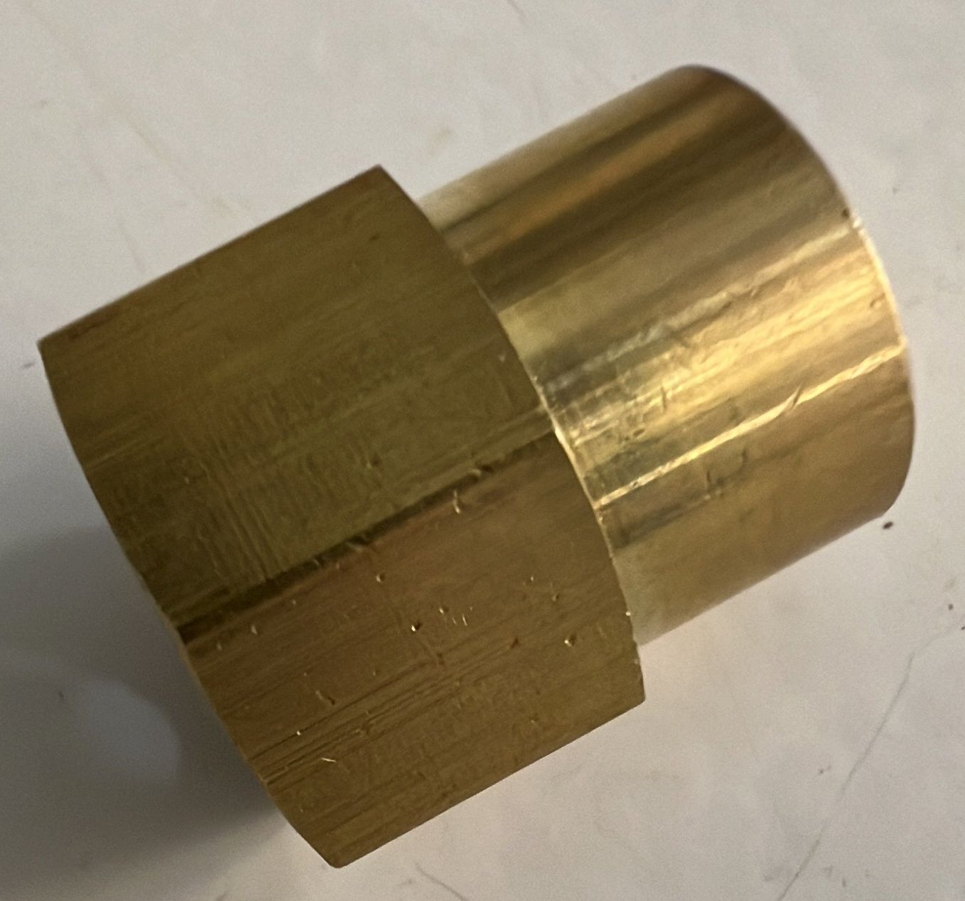 BRASS RED COUP 1/2X1/8