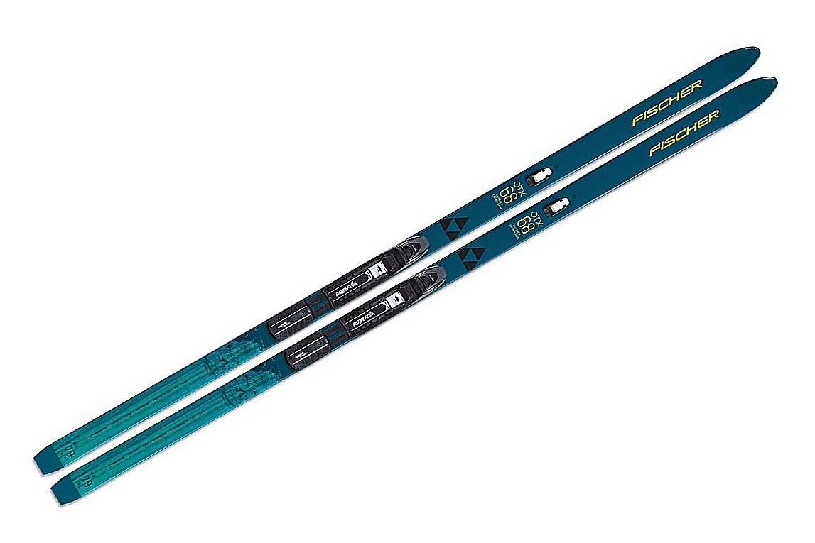 Narty biegowe backcountry Fischer Outback 68 mm, krawędzie stalowe, łuska, zaczep do fok
