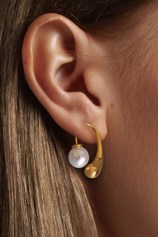 18K Gold Dipped Pearl Teardrop Earring