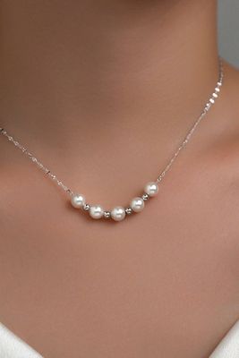 Dainty Pearl Necklace
