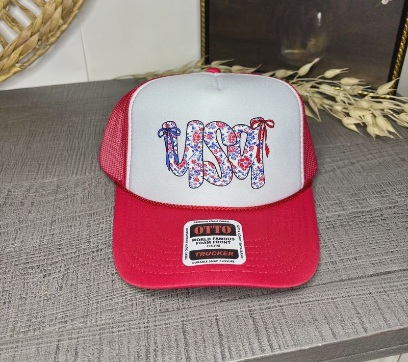 Floral &amp; Fierce – USA Bow-Trimmed Trucker Hat