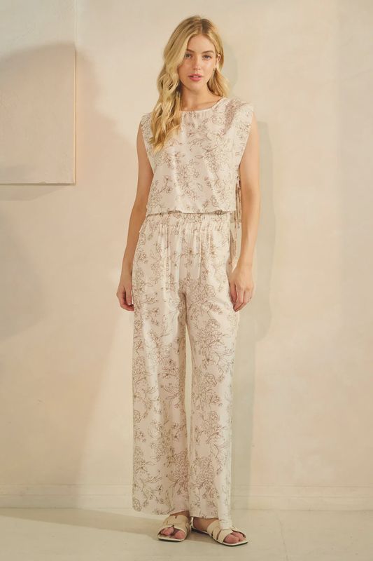 Floral &amp; Free Side Tie Top