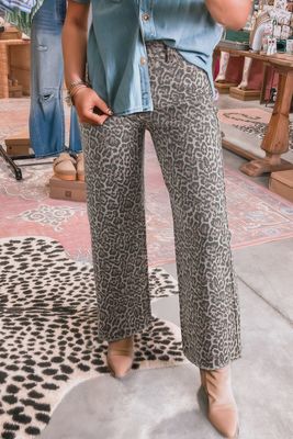 Western Leopard Frayed Edge Wide Leg Jeans