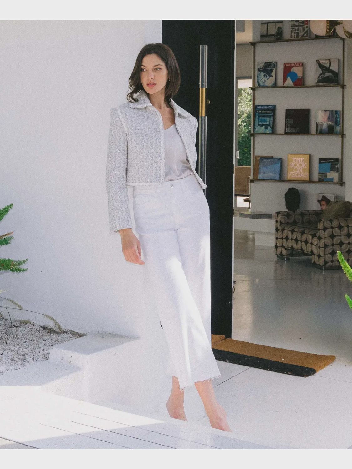 Vervet White HR Cropped Wide-Leg Jeans, Size: 24