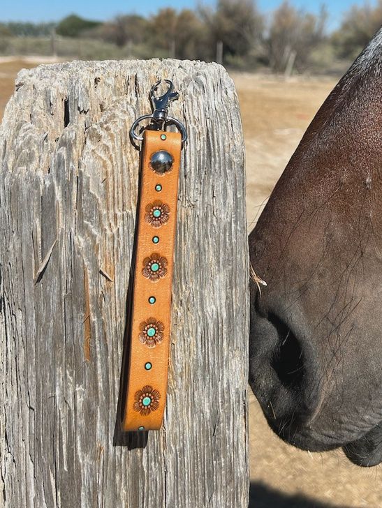 Daisy Flower Keychain Wristlet