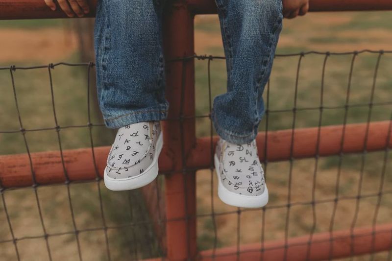 Grey Brand Sneaker