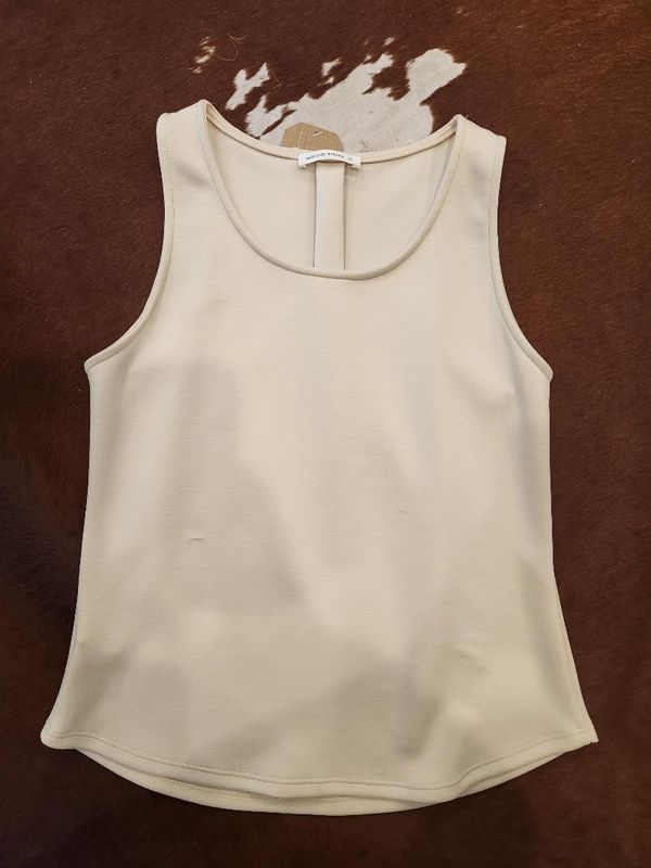 Techno Suave Pleat Back Sleeveless Top