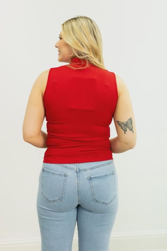 Sleeveless Ribbed Turtleneck-RED