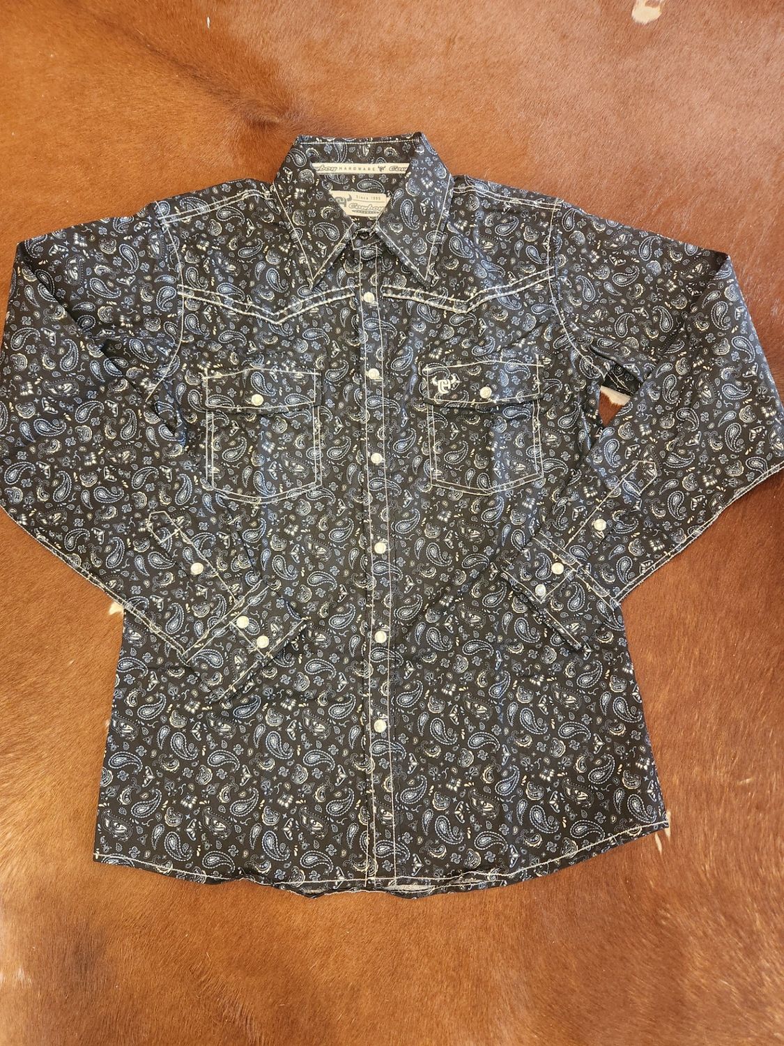 Scatter Paisley Long Sleeve Print