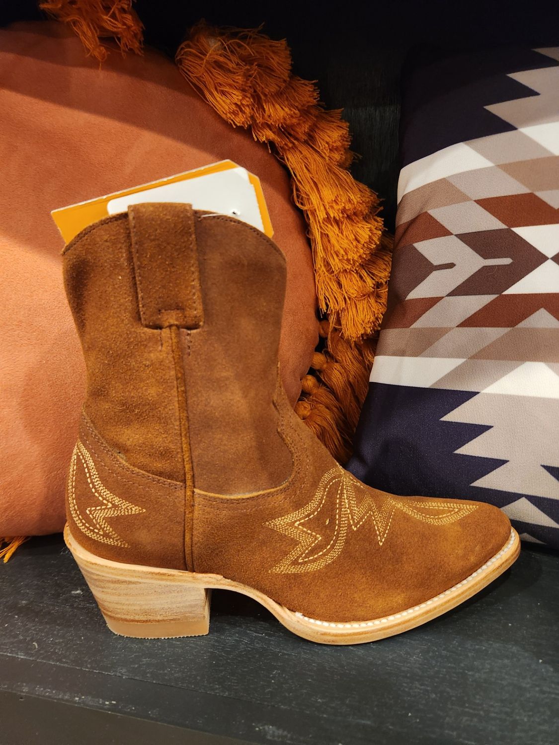 Women&#39;s Footwear Metro Toe Shorty Ginger Suede Vamp and 7&quot; Shaft