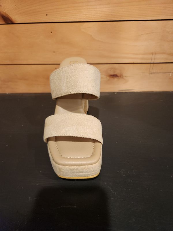 Gem Oat Sandal