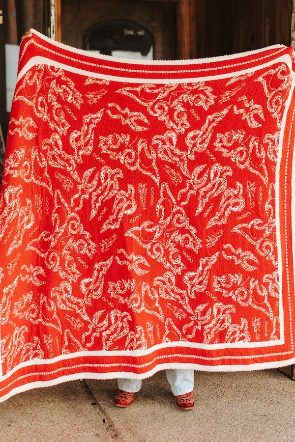 Red Boot Stitch Printed Knitted Polyester Microfiber Blanket (50in x 60in)