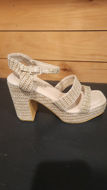 Alessia Sandal Beige