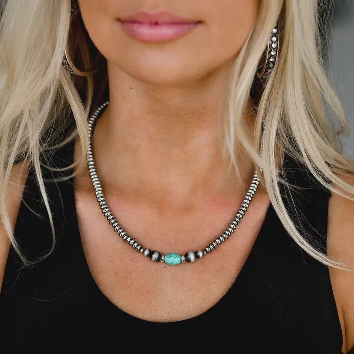 16" Silver Disc Beaded Necklace With Green Turquoise and Faux Navajo Pearl Accent