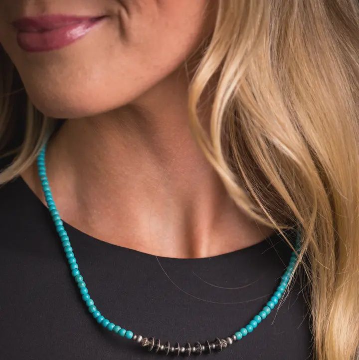 16" Dainty Green Turquoise Beaded Necklace W Silver Disc Accent