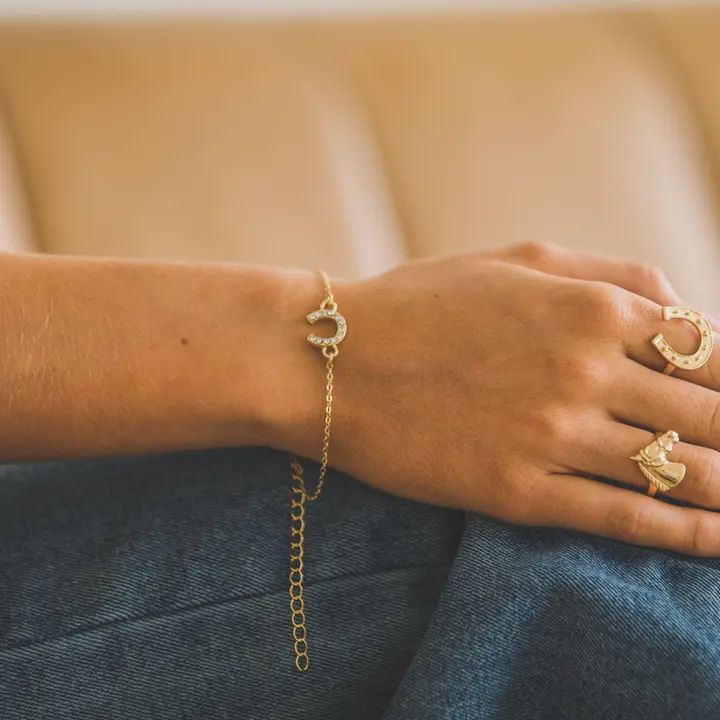 18K Gold Plated Dainty Rhinestone Horseshoe Chain Bracelet W/ Lobster Claw Closer