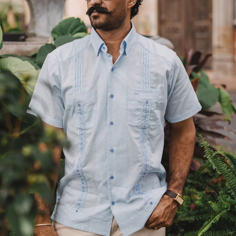 Tejas Guayabera-Benavides