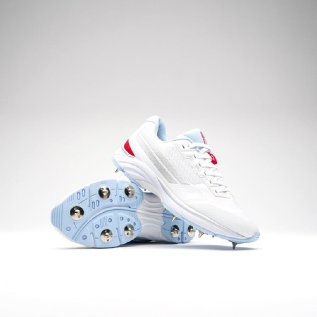 GRAY NICOLLS VELOCITY 5.5 SPIKE SHOE, Numbers: 7